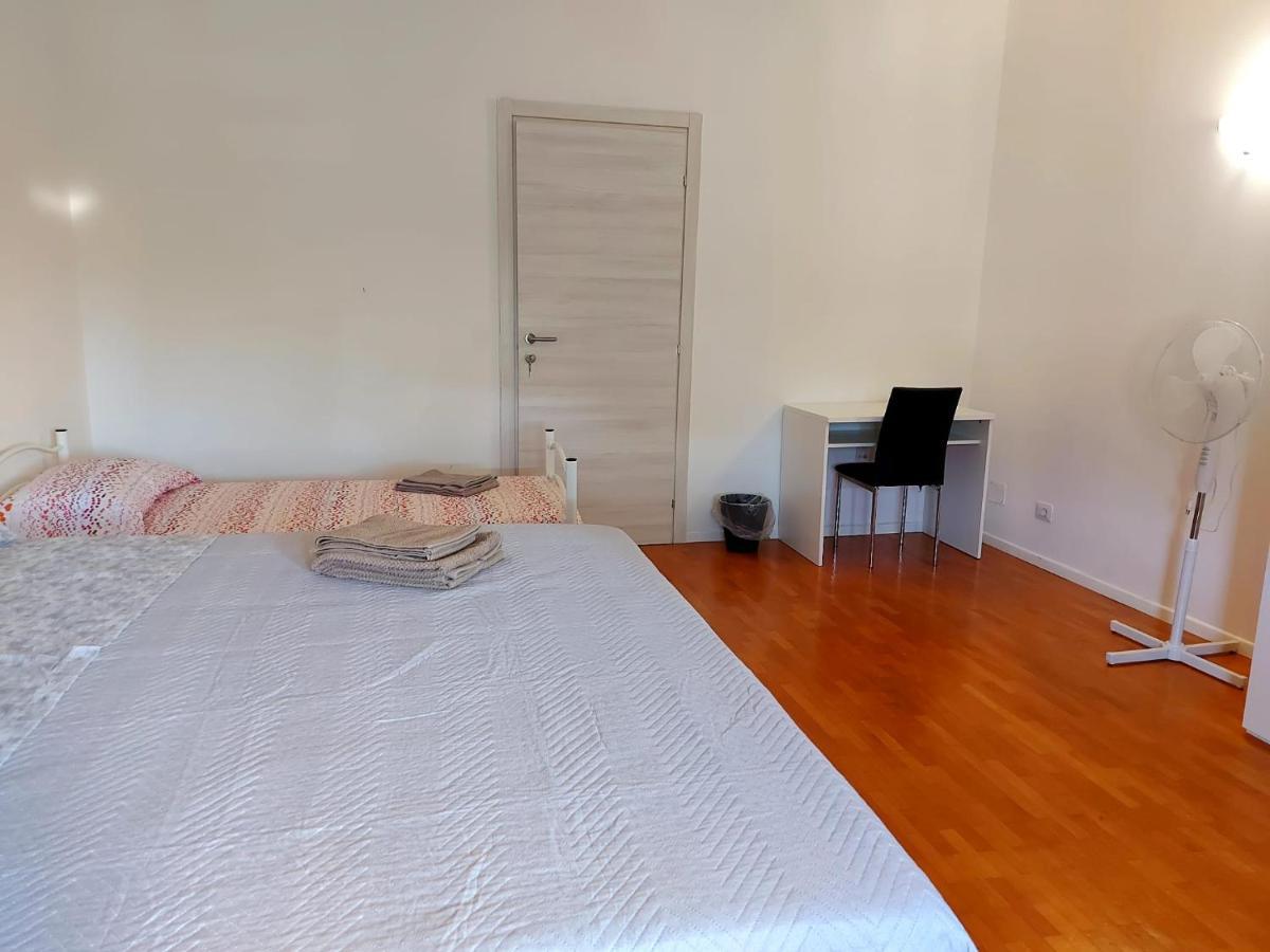 Bed and Breakfast La Dulce Stanza Genua Exterior foto